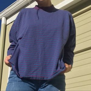 URBAN OUTFITTERS LONG SLEEVE TEE